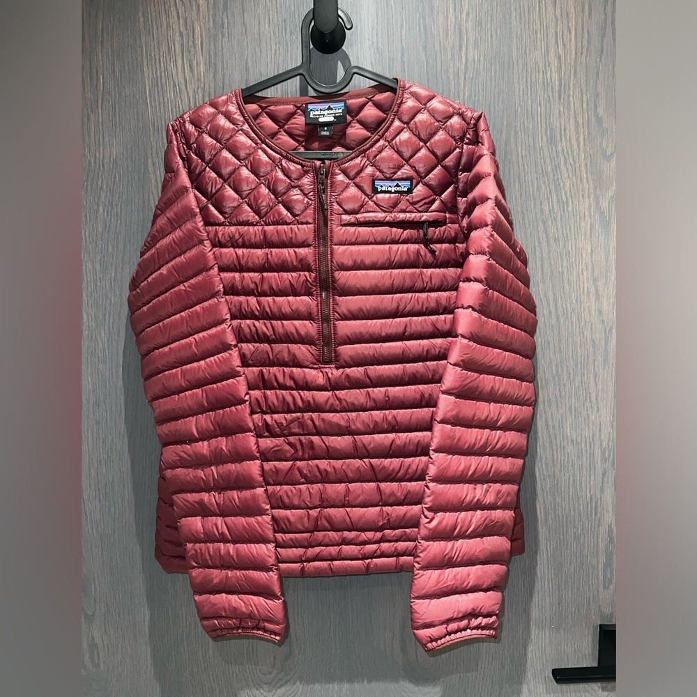 Patagonia Women's Dark Ruby AlpLight Down Pullover Jacket Size Small